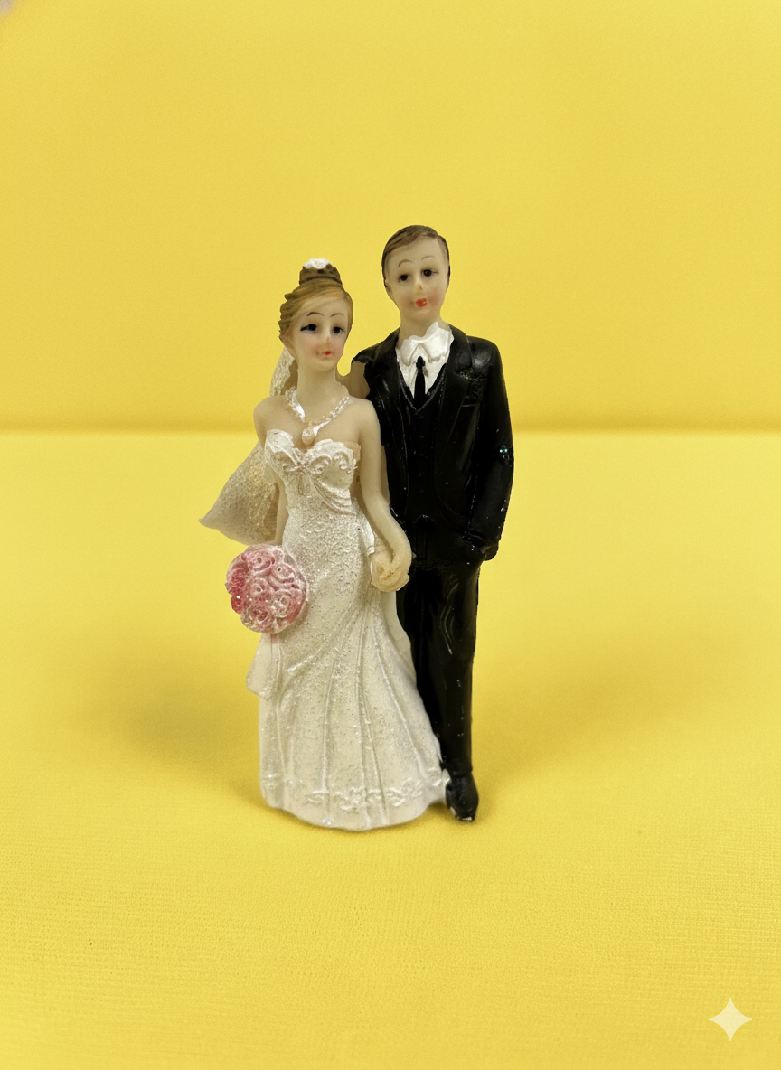 CAKE TOY STATUE  BRIDE AND GROOM  WEDDING  PHOTOSHOOT 1 PC
